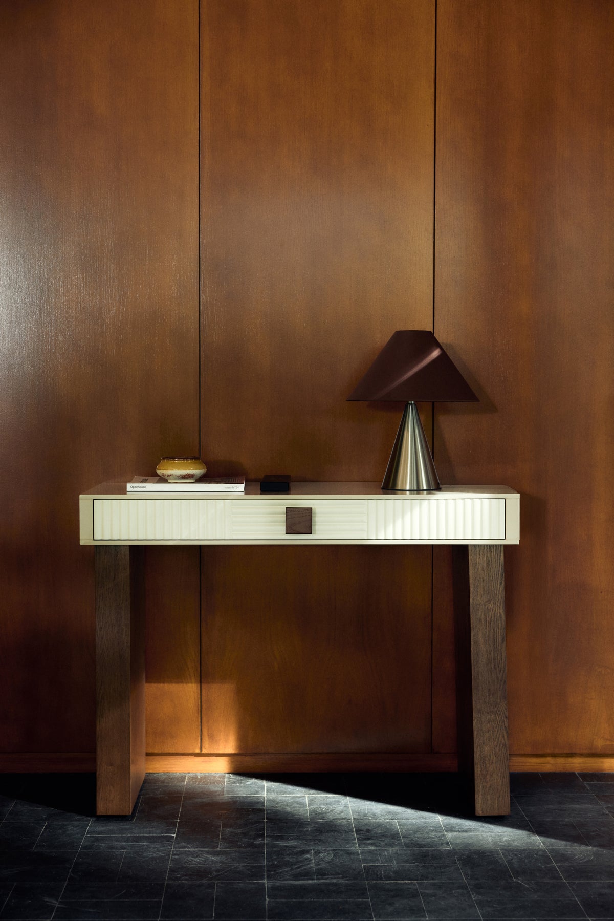 console Archi laquée crème à façade cannelée et piètement chêne - version mobile