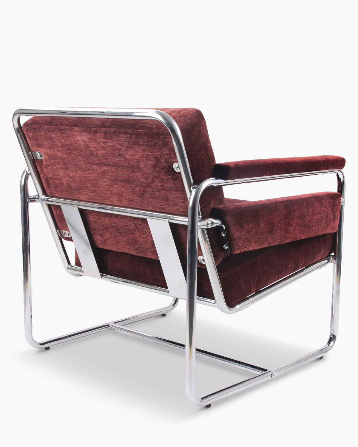 Fauteuil Kyle - velours bordeaux ligné et métal chromé - vue de dos, trois-quarts
