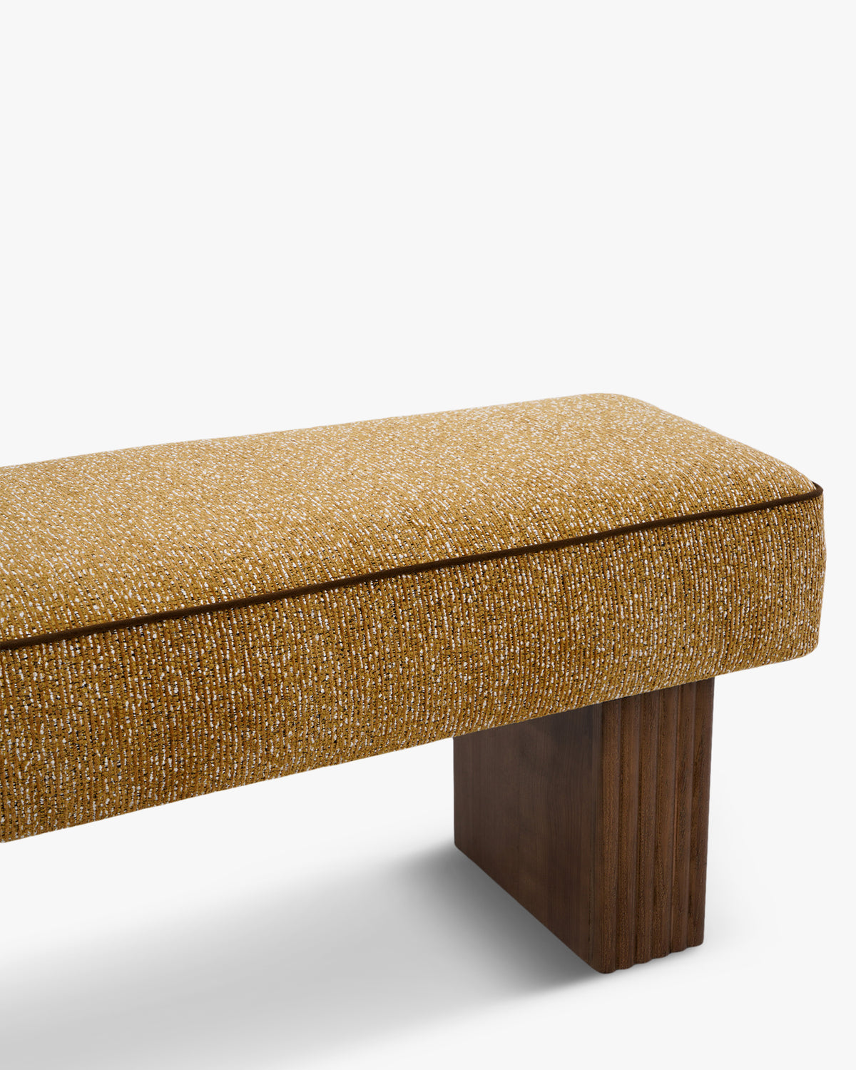 Banc Ambery - bois cannelé teinte noyer - piètement en détail