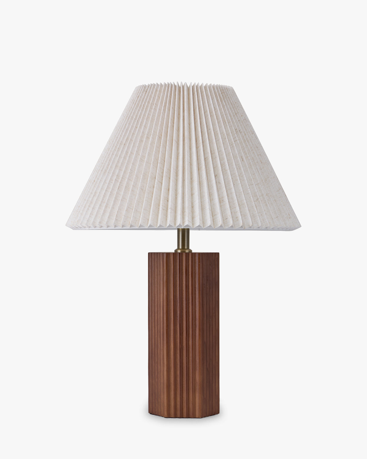 lampe de table Soë - frêne massif teinté noyer et lin écru plissé - vue d'ensemble